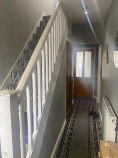 3 bedroom semi-detached house to rent, Colchester Road, Leicester LE5