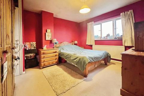 3 bedroom semi-detached house for sale, Sherbourne Close, Sevenoaks TN15