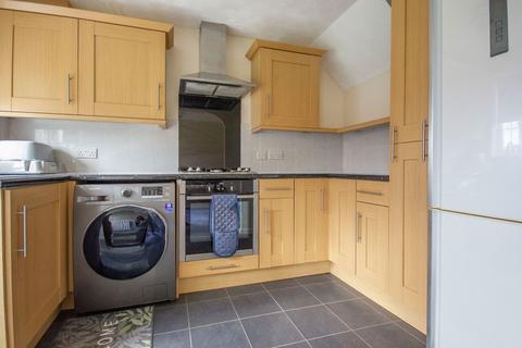 3 bedroom semi-detached house to rent, Hursey Drive, Tipton DY4