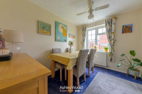3 bedroom semi-detached house to rent, Hursey Drive, Tipton DY4