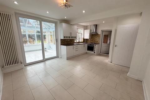3 bedroom semi-detached house to rent, Stanway Road, Shirley, Solihull