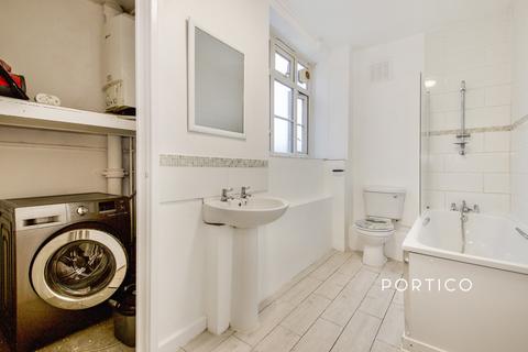undefined, Homerton High Street, London, E9
