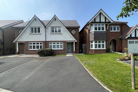 Sanderling Drive, Banks PR9