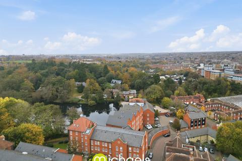 2 bedroom apartment for sale, Albany Gardens, Colchester, CO2