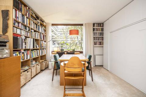 undefined, Thomas More House, London EC2Y