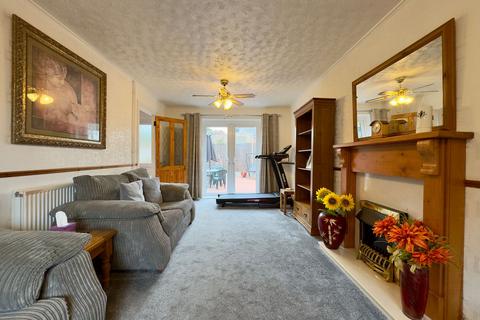 3 bedroom semi-detached house for sale, Cardinals Walk, Leicester, LE5