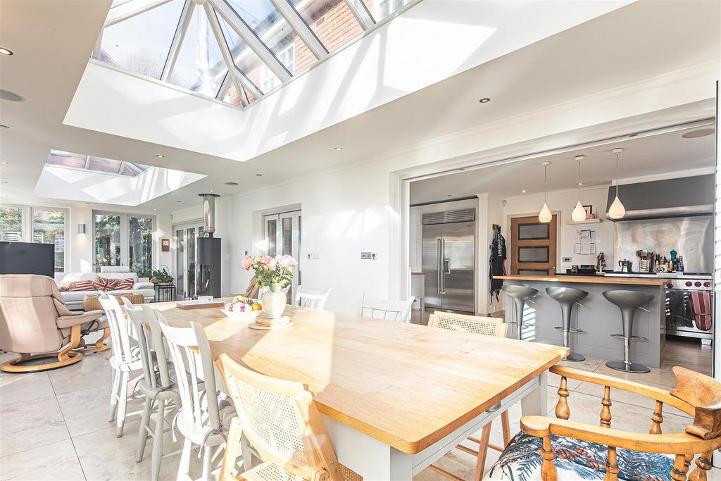 Rear extension