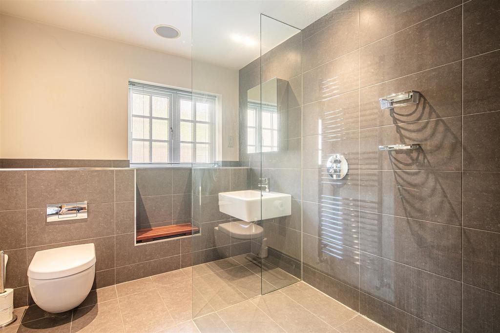 Family bathroom