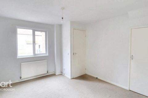 4 bedroom terraced house for sale, Gostwick, Orton Brimbles