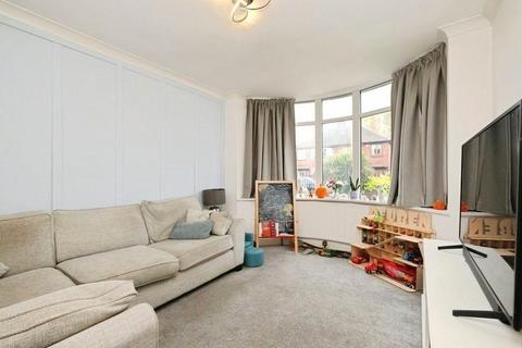 4 bedroom semi-detached house for sale, Roundwood Grove, Rawmarsh, Rotherham