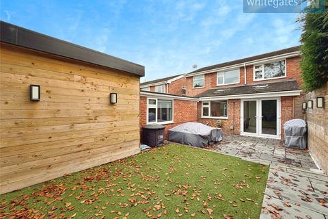 3 bedroom semi-detached house for sale, Meadway Close, Wrexham LL11