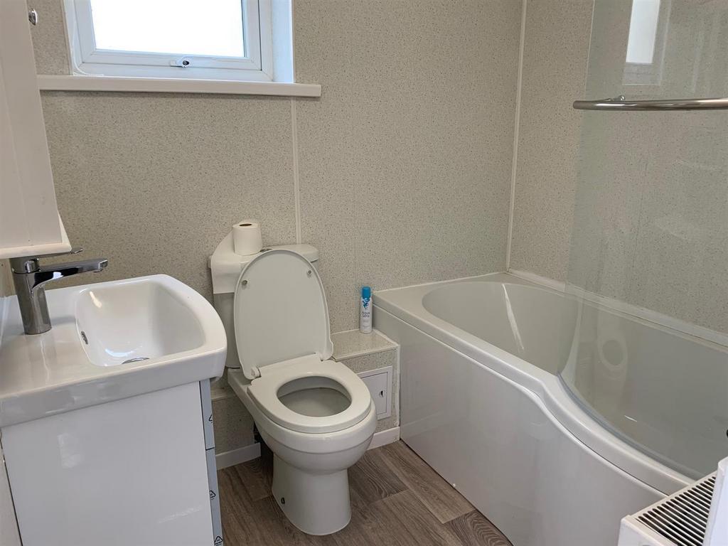3 New Street Bathroom Oct 25.jpg