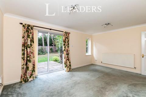 undefined, Oaktree Close, Letchworth Garden City, SG6
