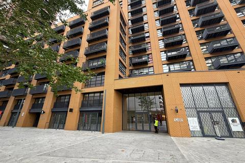 Lyell Street, London E14