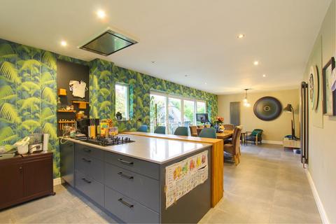 5 bedroom detached bungalow for sale, Dan-Y-Coed Rise, Cyncoed, Cardiff