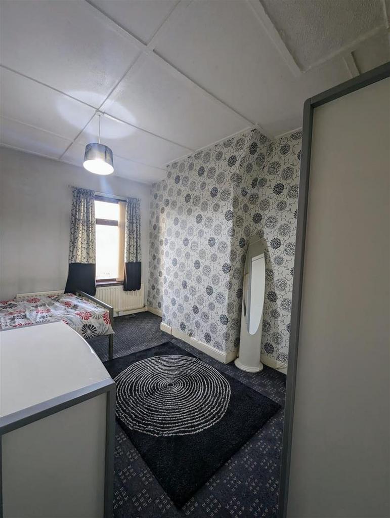 Bedroom 2..jpg