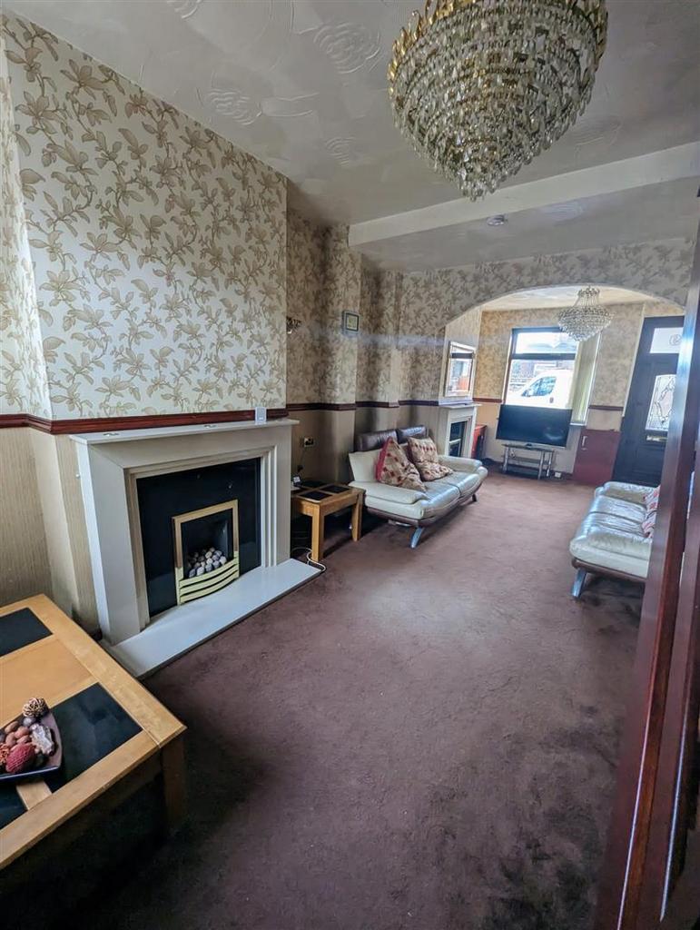Living room 2.jpg