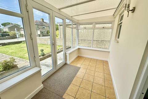 undefined, Ty'n Rhos Estate, Chwilog