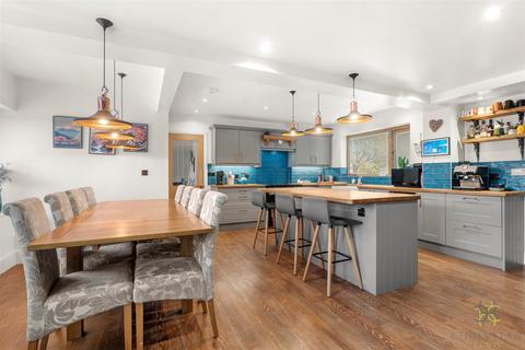 4 bedroom detached house for sale, Main Street, Evesham WR11