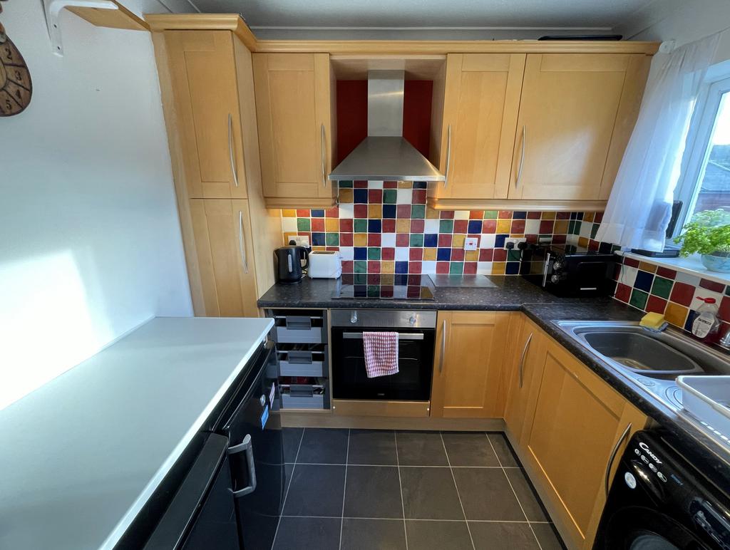 Kitchen a.JPG