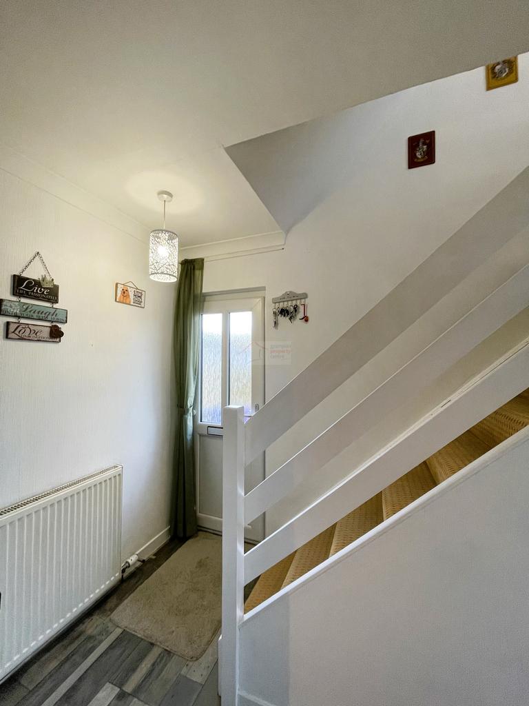 Hallway.JPG