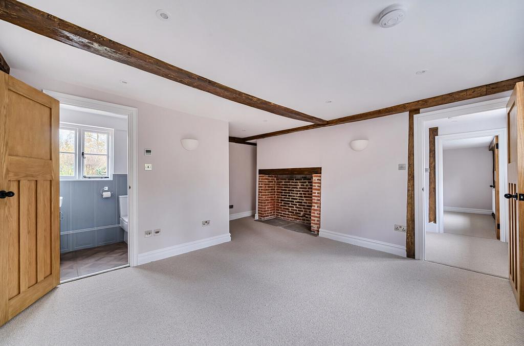 1377031-9-690e045...