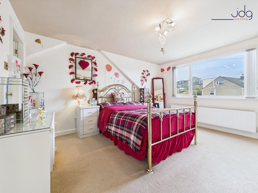 Double Bedroom 1 with walk in wardrobe area