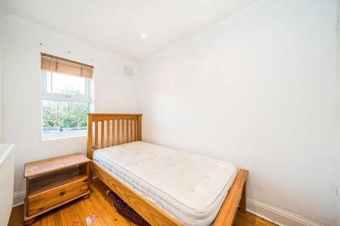 undefined, Boston Road, Croydon