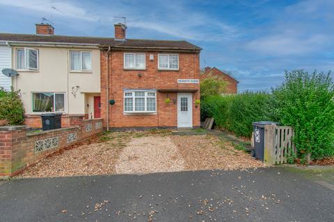 3 bedroom end of terrace house for sale, Hesketh Close, Leicester LE2