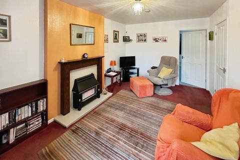 1 bedroom ground floor flat for sale, Fairburn Gardens, Bradford BD2