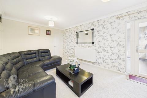 2 bedroom flat for sale, William Mear Gardens, Norwich
