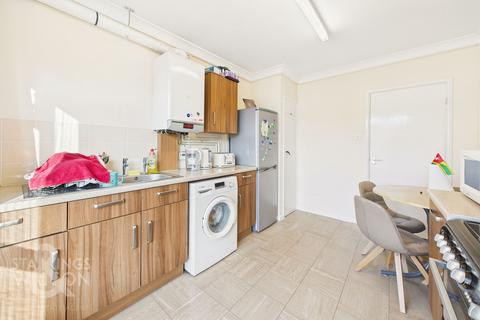 2 bedroom flat for sale, William Mear Gardens, Norwich