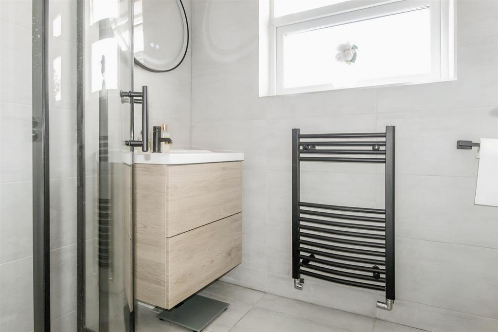 Bath 202.jpg