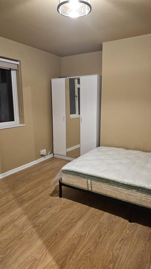 Hawthorn-avenue-co4-3jp-995167