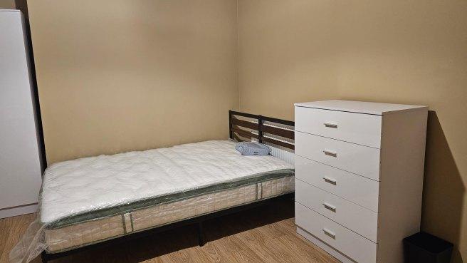 Hawthorn-avenue-co4-3jp-995169