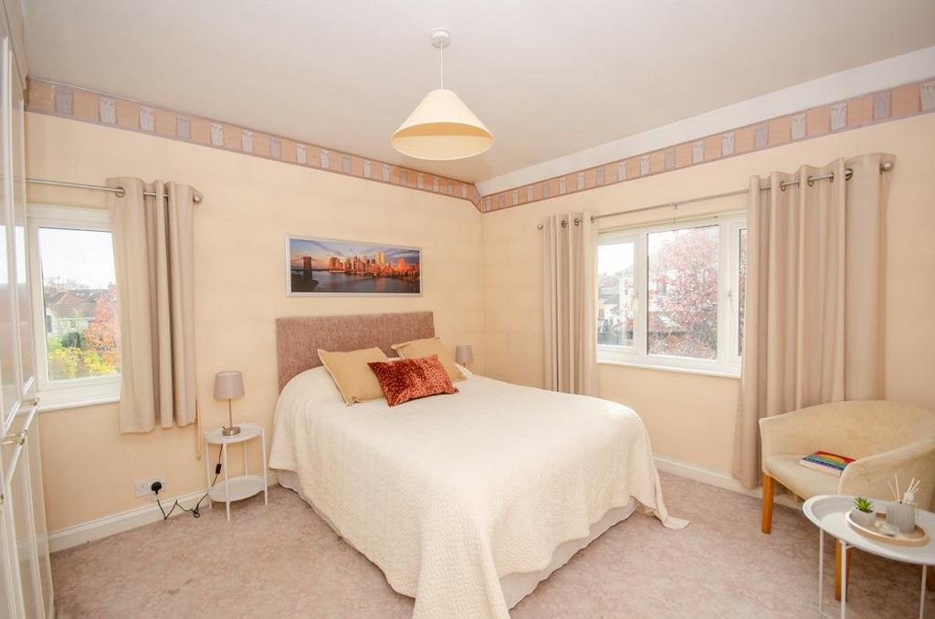 Bedroom 2.jpg