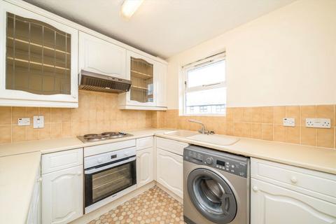 1 bedroom flat to rent, Croftongate Way, London SE4