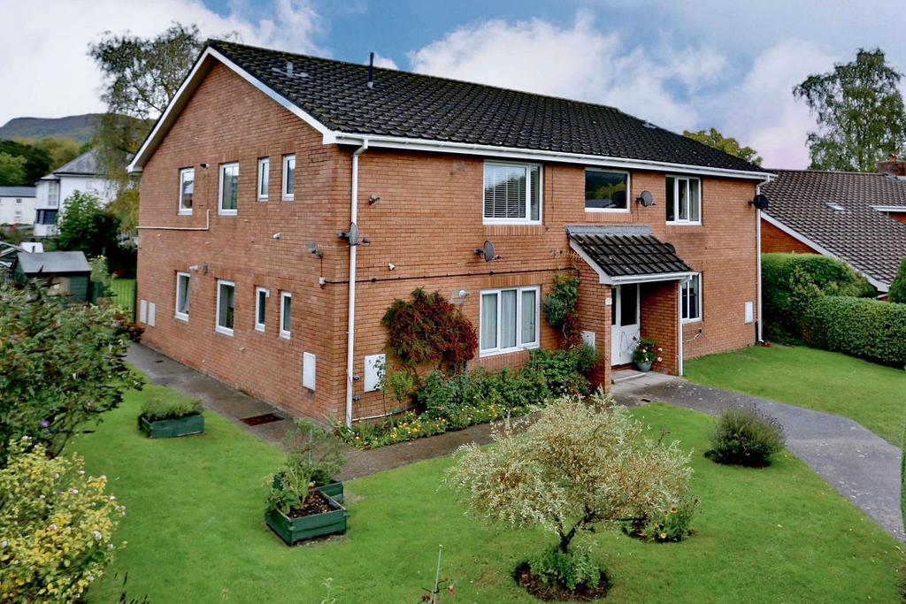 The Pines Abergavenny NP7 1 Bed Flat 120 000 the-pines-abergavenny-np7-1-bed-flat-120-000