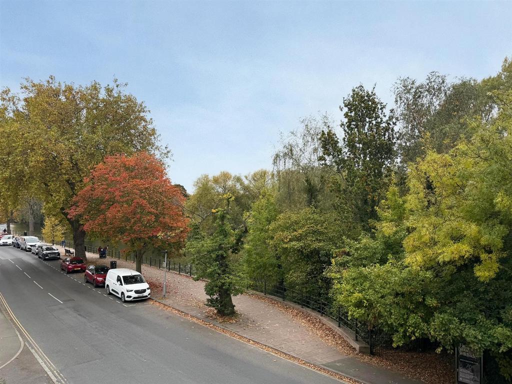 Thumbnail image4 (1).jpg