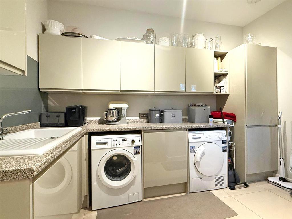 Thumbnail image3.jpg