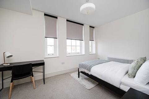 2 bedroom flat to rent, Mile End Road, e1, Stepney, London, E1