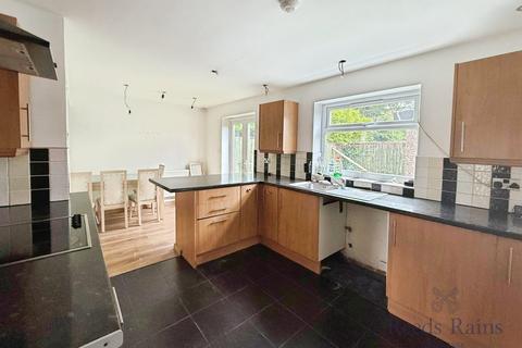 3 bedroom semi-detached house for sale, Farringdon Crescent, Lancashire PR1
