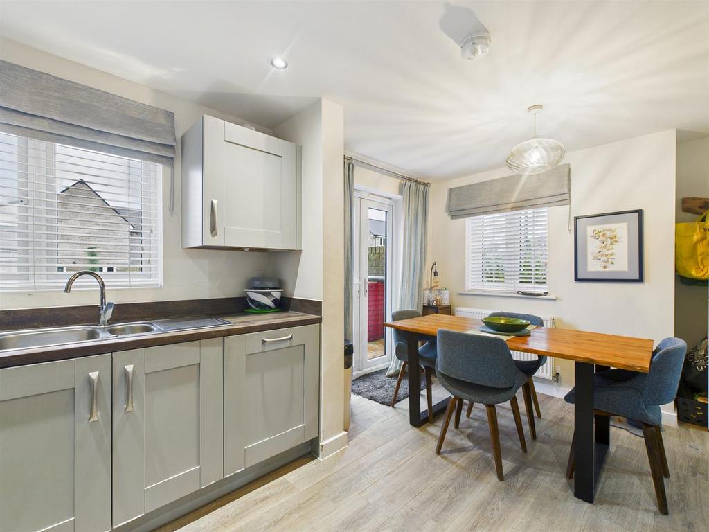 CAM03145 G0-PR0432-STILL010.jpg