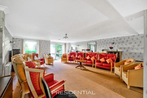 1 bedroom flat for sale, Chingford E4