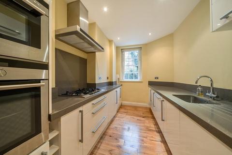 2 bedroom flat to rent, Grove End Road,  London,  NW8