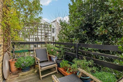 3 bedroom flat for sale, Eastlake Road, London SE5