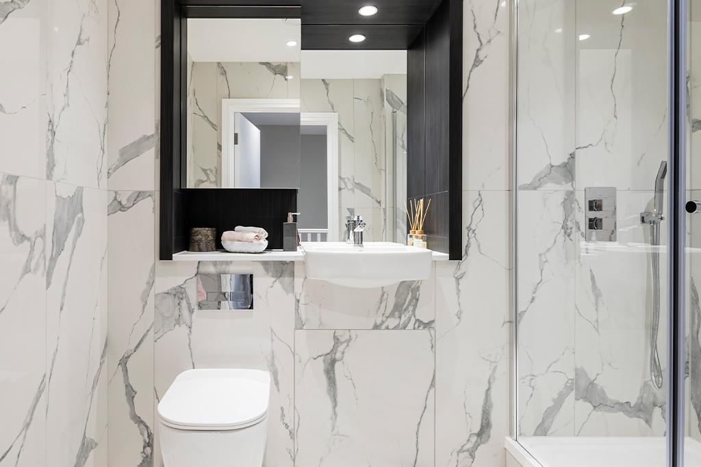 En-suite bathroom