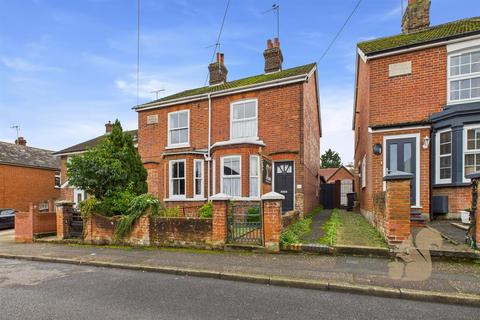 2 bedroom semi-detached house for sale, Stanley Road, Halstead