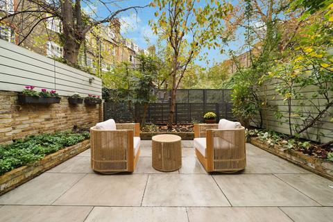 2 bedroom flat for sale, Sinclair Gardens, London W14