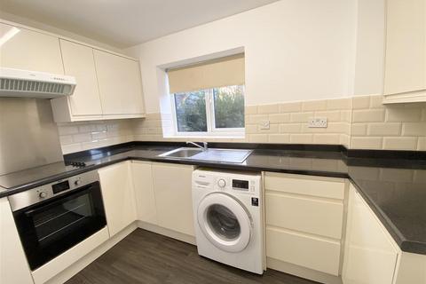 undefined, Wyllyotts Close, Potters Bar EN6